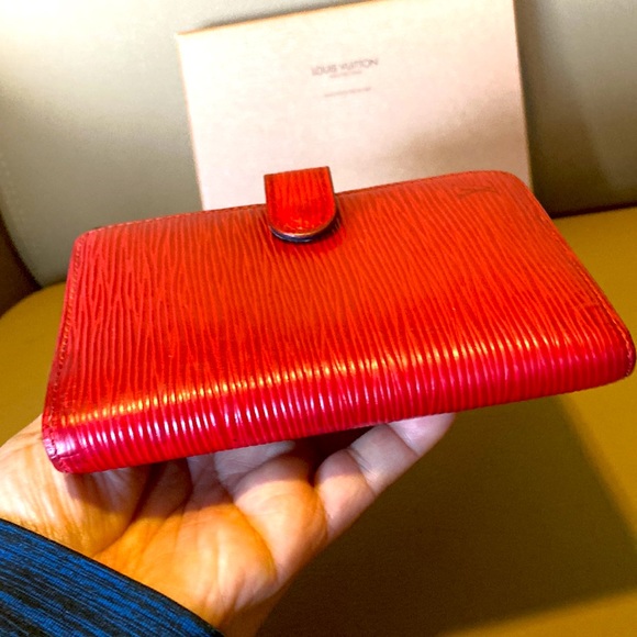 Louis Vuitton 5.5” x 4” Epi Notebook Passport Red Wallet - Picture 8 of 16